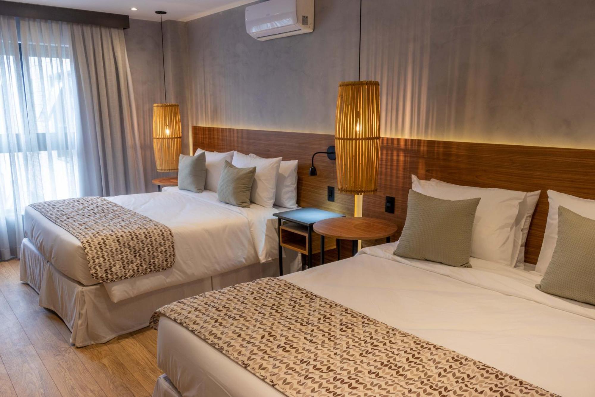 Kastel Petropolis Hotel Luaran gambar