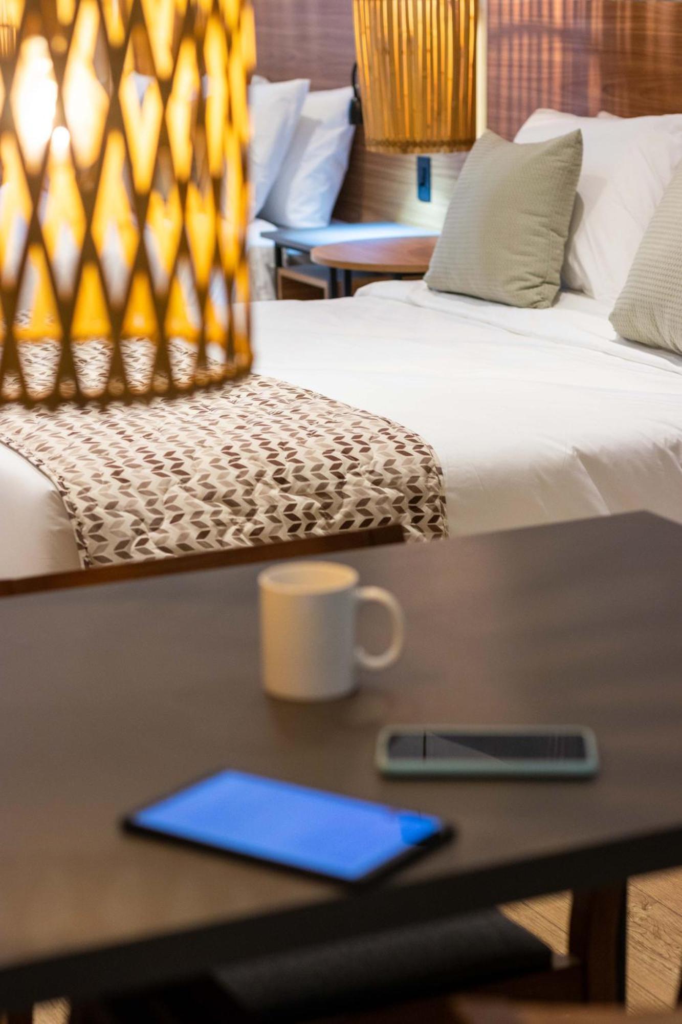 Kastel Petropolis Hotel Luaran gambar